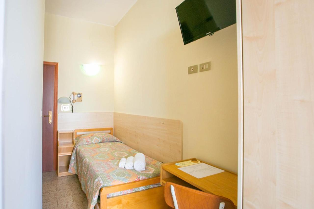 Hotel Ischia Rimini Exterior foto