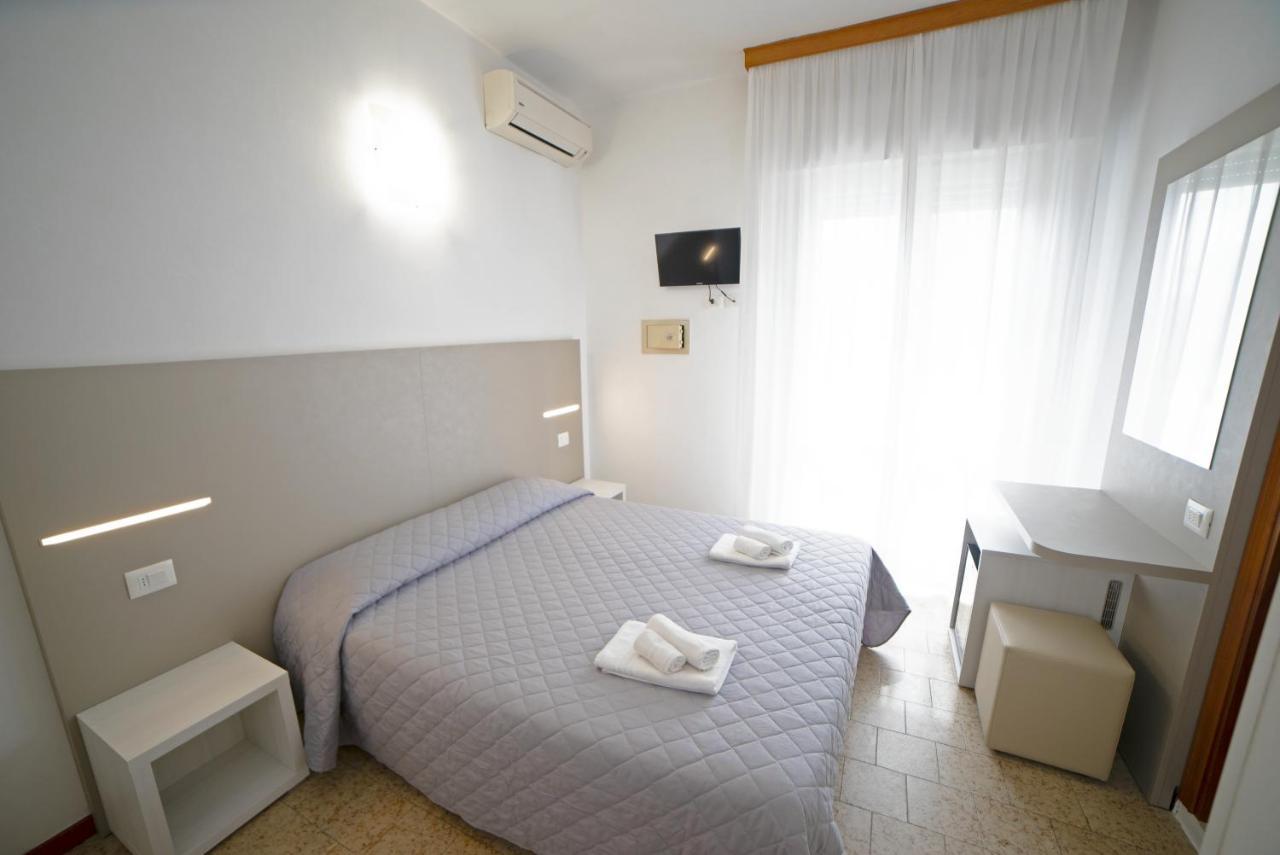 Hotel Ischia Rimini Exterior foto